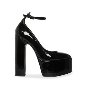 NWT Steve Madden Skyrise Heels